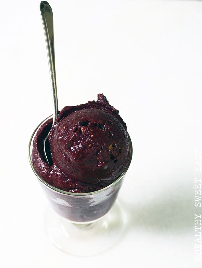 10 Minute Blueberry Cheesecake Sorbet 1