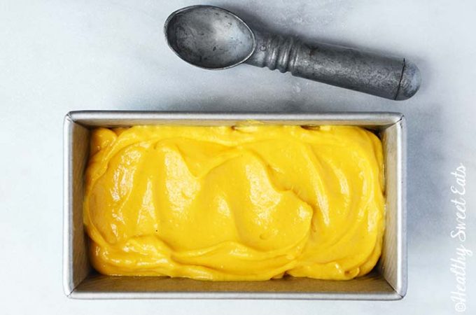 Easy Mango Frozen Yogurt 680x450